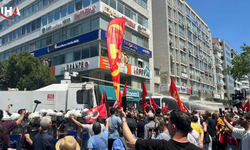 Özgür Özel’in Mitingi Öncesi Cumhuriyet Meydanı’nda Arbede