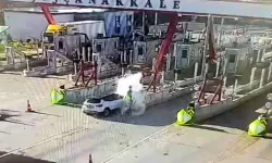 Otoyol Gişelerine Çarpan Otomobildeki Karı-Kocayı Ölüm Ayırdı