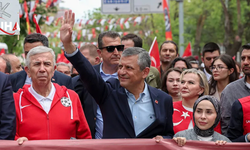 Özgür Özel: “Cumhuriyet’i Gerçek Sahiplerine Teslim Edeceğiz”