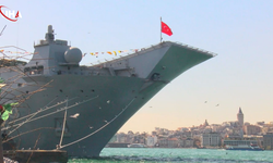 TCG Anadolu Gemisi Sarayburnu Limanı’na Demirledi