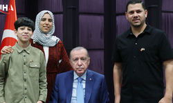 Cumhurbaşkanı Erdoğan, Sosyal Medyada Gazze'yi Dünyaya Anlatan Ebu Cezer Ailesini Kabul Etti