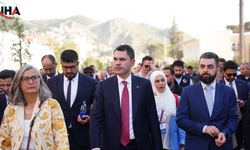 Bakan Kurum’dan Asrın İnşası Sahada Anlatıldı
