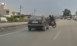 O Anlar Araç Kamerasında: Hatay’da Otomobil ile Motosiklet Çarpıştı