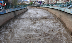 Dağlardaki Kar Çözüldü, Oltu Çayı Coştu