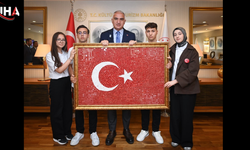 Bakan Ersoy 19 Mayıs'ta Genç Sanatçıları Ağırladı