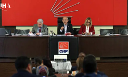CHP'de Hukuk Savaşı: Genel Merkez'den 'Kurultay' Kapısına Kilit