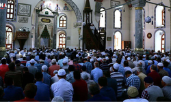 Çocuk Yapın Hutbesi Ortalığı Karıştırdı: Tepki Yağıyor
