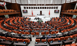 Meclis Tatile Girmiyor: TBMM'nin Çalışma Süresi Uzatıldı