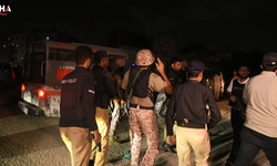 Pakistan'da Askeri Karargaha Bombalı Saldırı