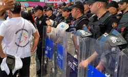 Profesörler Ve Sanatçılar, Öğretmenlerin Grevi İçin Sendikaya Koştu