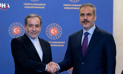 Bakan Fidan'dan İranlı Mevkidaşı Arakçi İle Kritik Görüşme