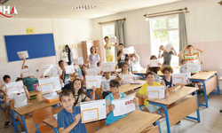 Eğitim-Bir-Sen'den Öğrenci Gelişim Raporu Eylemi