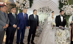 AK Parti'nin Eski Ve Yeni Kurmayları Aynı Salonda: Abdullah Gül İle Mesafe