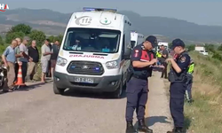 Manisa'da Şarampole Devrilen Minibüs Can Aldı