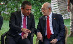 CHP'de İki Başlı Gündem: Kılıçdaroğlu Parti Merkezinde, Özel Meclis'te