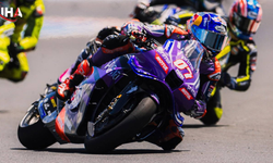 MotoGP Dünya Şampiyonası'nda Nefes Kesen Sprint Mücadelesi