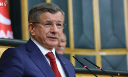 Ahmet Davutoğlu’ndan Dış Politikada "Masada Yoksunuz" Uyarısı