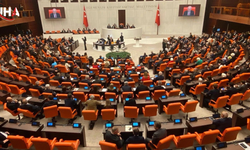Ankara Kulislerinde Yeni Anayasa Ve 400 Vekil Hesapları