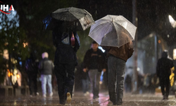 Meteoroloji'den 30 İle Sarı Kodlu Alarm: Kuvvetli Sağanak Yağış Ve Fırtına Kapıda