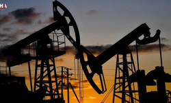 Hürmüz Boğazı'nda Savaş Alarmı: Petrol Fiyatları Fırladı