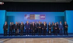 NATO Zirvesi'nde İkinci Gün: Aile Fotoğrafı