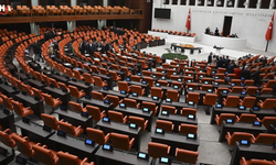 TBMM'de NATO Zirvesi Sonrası Mesai Başlıyor: Gündem Emekli Zammı, Öğrenci Affı Ve 12. Yargı Paketi
