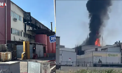 Ankara'da Fabrika Yangını: Alevler 1,5 Saatte Söndürüldü
