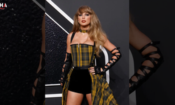 2 Milyar Dolarlık İmza! Taylor Swift'in Babası Araya Girdi, Travis Kelce İmzaladı