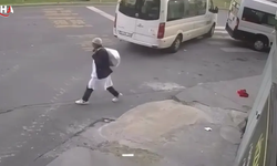 Kağıthane'de Türk Bayrağı'na Çirkin Saldırı: 11 Suç Kaydı Olan Zanlı Yakalandı