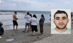 Samsun'da Dalgaların Yuttuğu 3 Kişiden 1'i Yaşamını Yitirdi