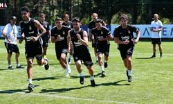 Beşiktaş'ta Kamp Kadrosu Belli Oldu: 10 Yıldız Listede Yok
