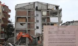 İstanbul'da Ölümle Dans: Yıkım Kararlı Binaya Mühür Kırıp Girdiler