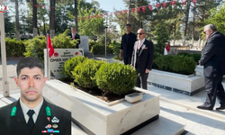 Zekai Aksakallı 10 Yıl Sonra Halisdemir'in Kabrinde