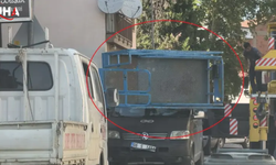 Eşya Taşıma Asansörü Minibüsün Üzerine Düştü