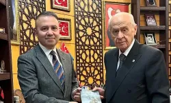 Bahçeli'nin Basın Danışmanından Sürpriz Karar