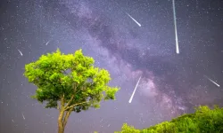 Bu Gece Gökyüzü Alev Alacak: Perseid Meteor Yağmuru Türkiye’den Çıplak Gözle İzlenecek