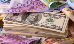 Dövizde Cuma Hareketliliği: Dolar 48 Lira Eşiğini Geçerek Güne Başladı
