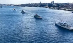 Donanmadan 30 Ağustos'ta İstanbul Boğazı'nda Gövde Gösterisi