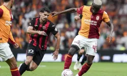 Galatasaray'a Çorum Şoku! 10 Kişiyle Puanı Kaptı