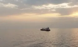 Husiler Ticari Gemiye Vurdu! 6 Ölü, 10 Yaralı