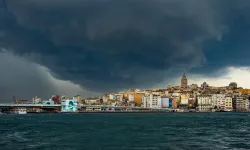 İstanbul İçin Sarı Alarm: Valilik Sağanak Yağış ve Fırtınaya Karşı Tarih Vererek Uyardı