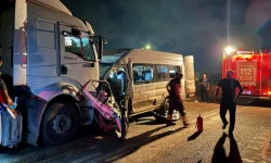 Hatay'da Feci Kaza! 1 Ölü, 14 Yaralı