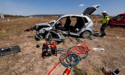 Kütahya'da Otomobiller Kavşakta Çarpıştı: 1 Ölü 5 Yaralı