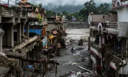 Nepal'deki Selde Hayatını Kaybedenlerin Sayısı 734'e Çıktı