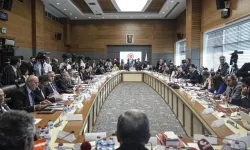 TBMM'de Tarihi Anlar: 'Çerçeve Yasa' Adalet Komisyonu'nda Kabul Edildi