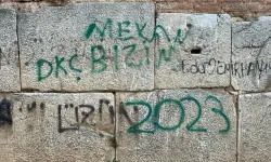 Tarihi Mirasa Büyük Saygısızlık: UNESCO Listesindeki İznik Surları Sprey Boyalarla Kirletildi