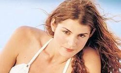 Yasemin Kozanoğlu İbiza'da Yalnızlığı Seçti