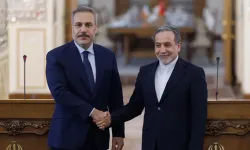 Bakan Fidan, İranlı Mevkidaşı Arakçi'yle Görüştü