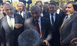 Ahmet Davutoğlu İfade Verdi, Babacan ve Arıkan Yanından Ayrılmadı: 'Bu Türkiye Cumhuriyeti Tarihinde Bir İlk!'