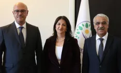DEM Parti İmralı Heyeti'den Abdullah Öcalan'a Çerçeve Yasa Sonrası İlk Ziyaret!